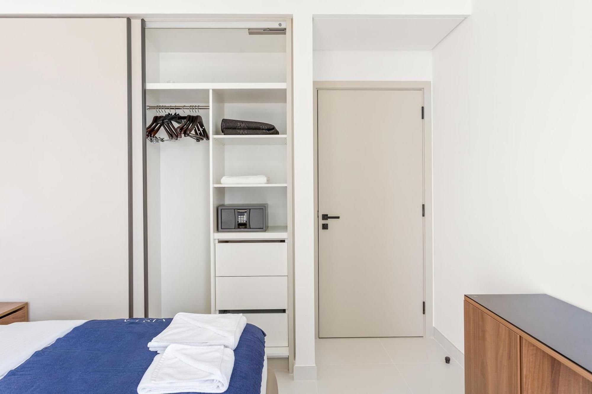 Silkhaus Marina View 1bdr Marina Vista Tower Apartment Dubai